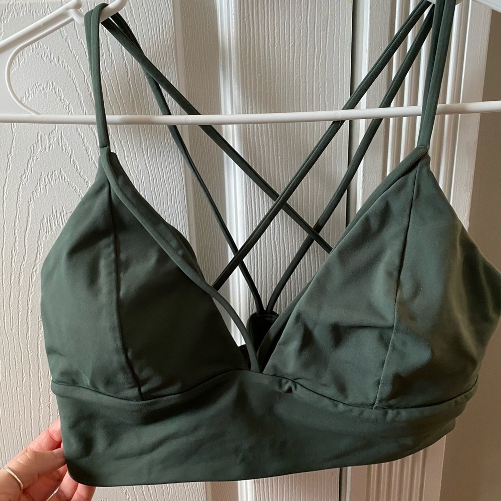 Green lululemon bra